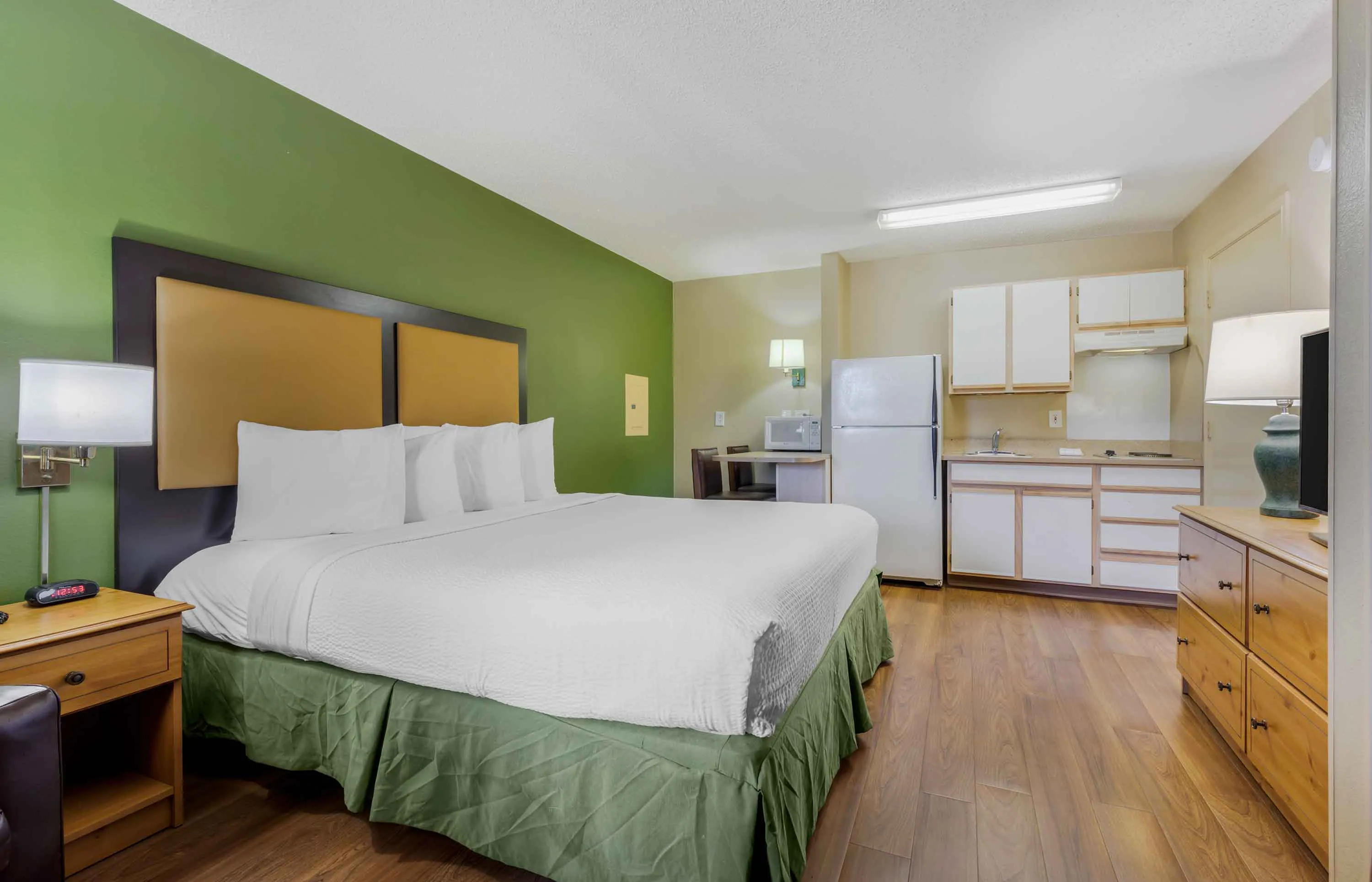 Studio Suite - 1 King Bed