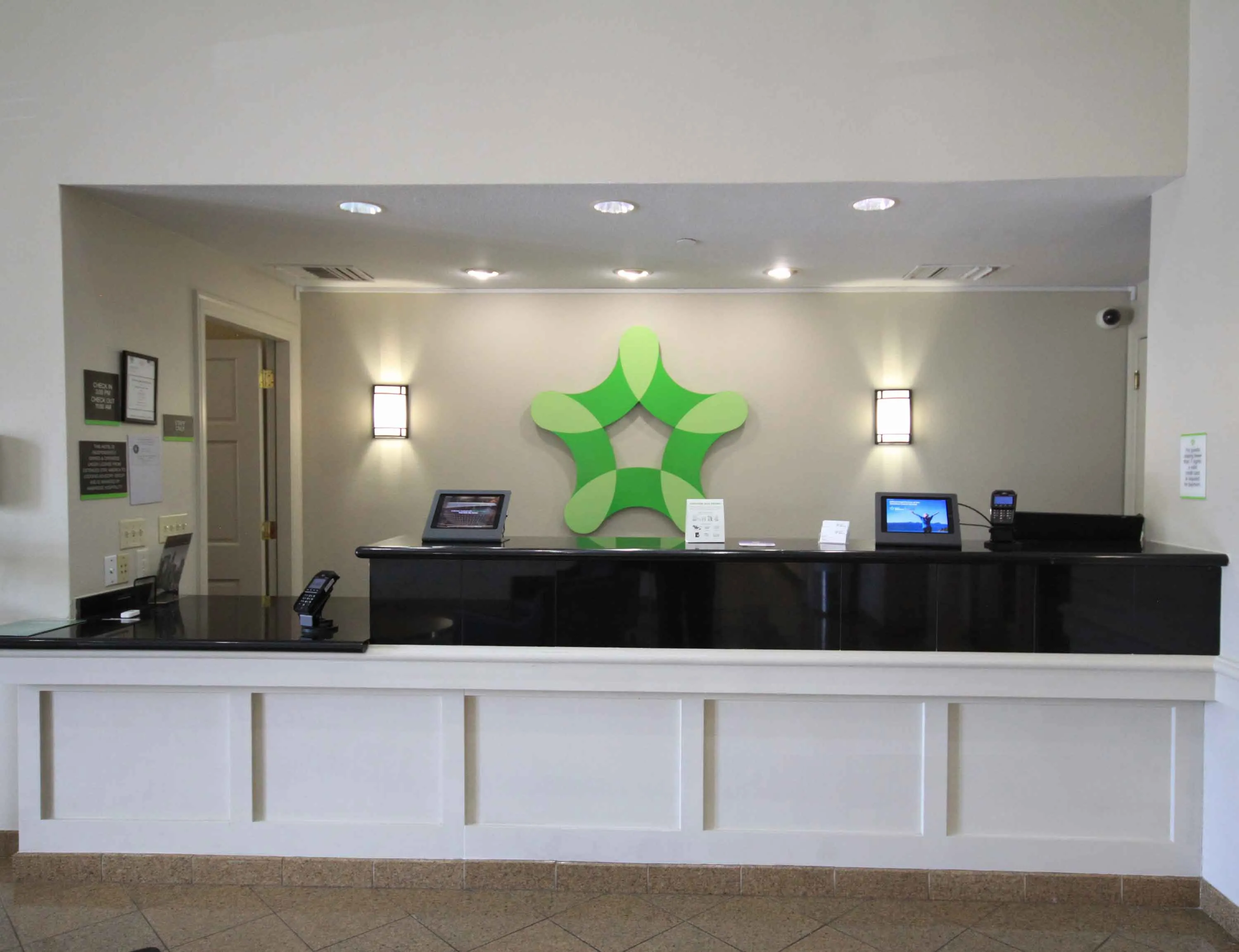 Lobby and Guest Check-in