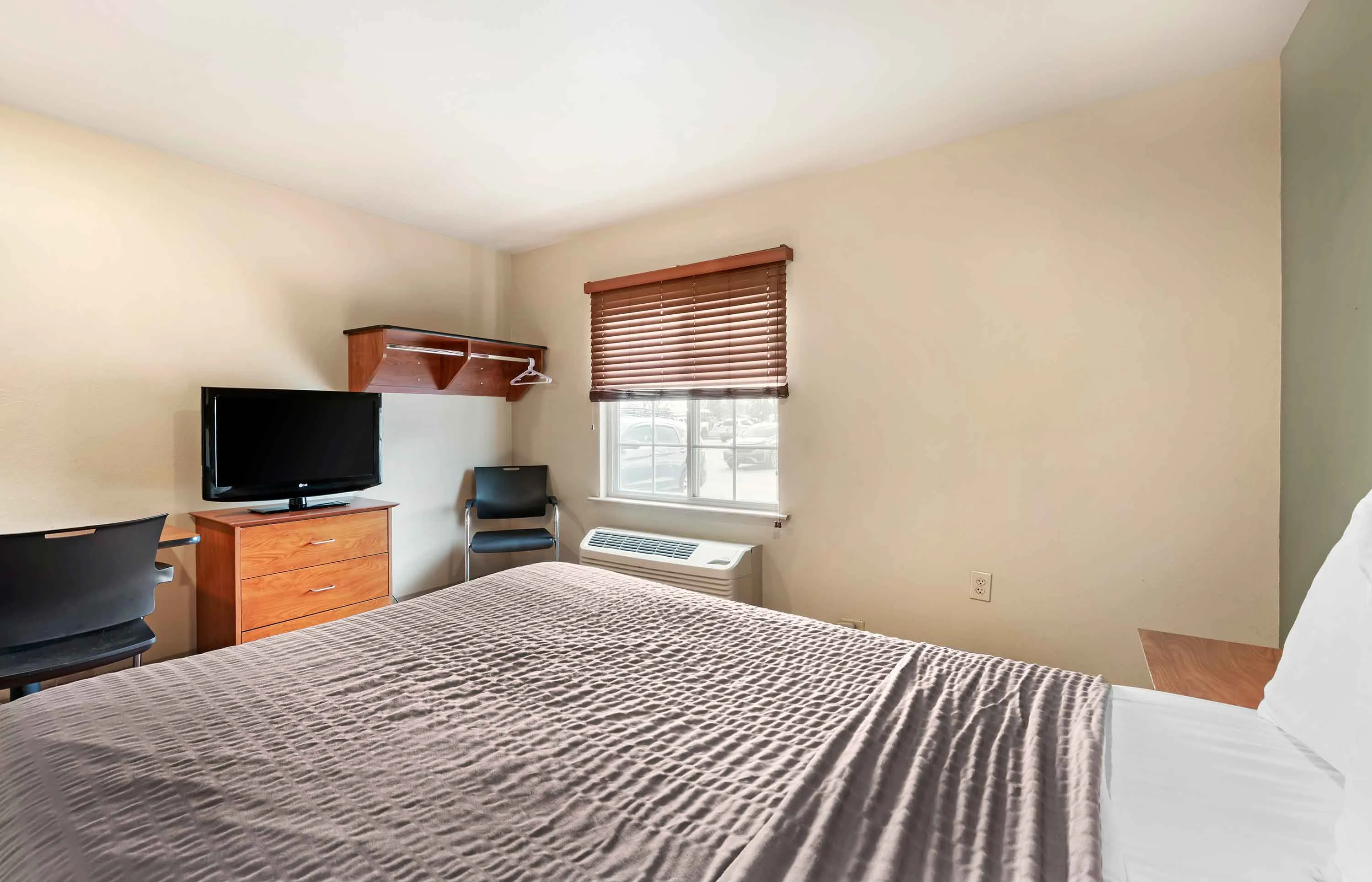 Studio Suite - 1 Full Bed