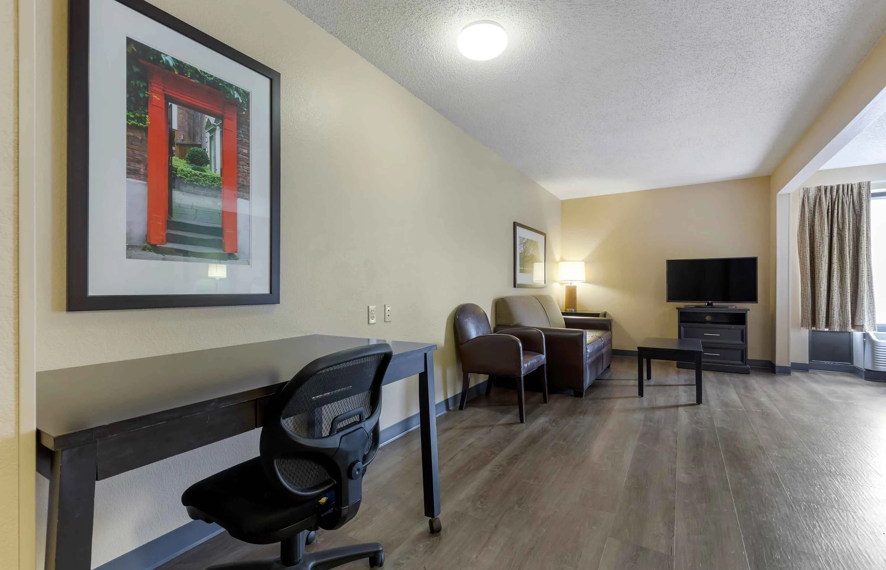 Deluxe Studio - 2 Full Beds