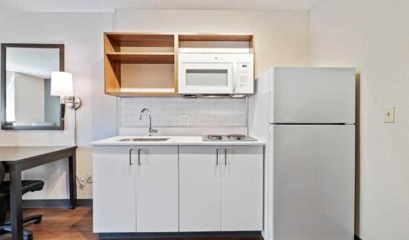 Bellevue, WA - Premier Suites Seattle - Bellevue - Downtown Hotel