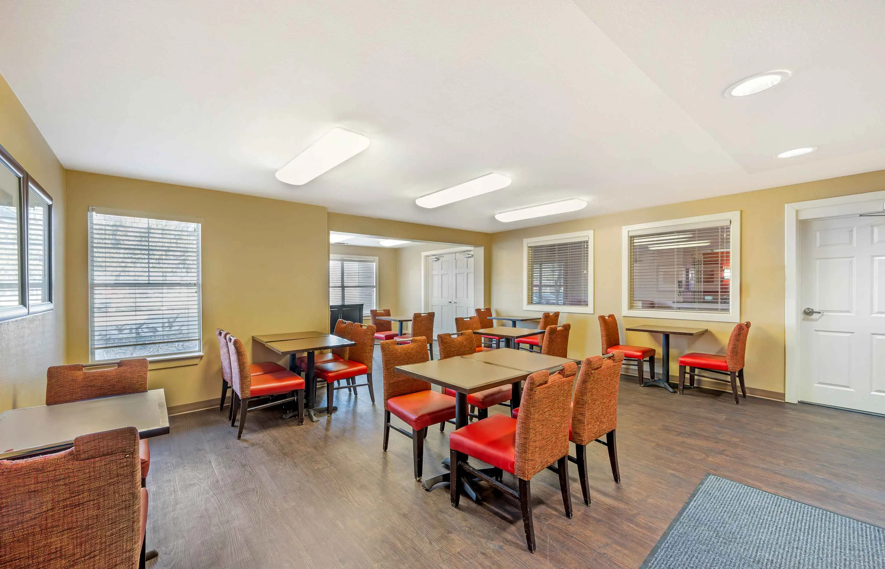 Breakfast Room