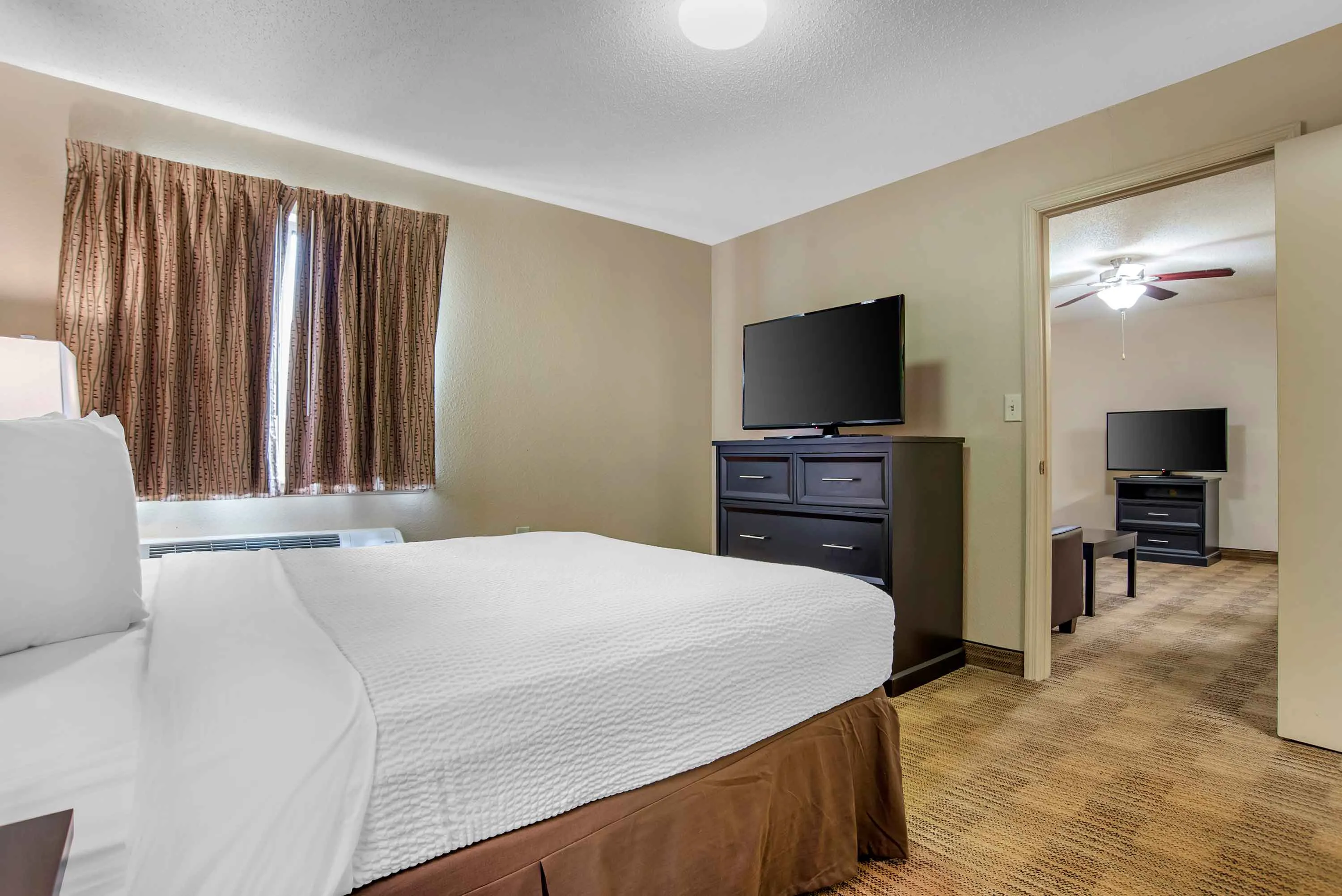 1 Bedroom Suite - 2 Queen Beds