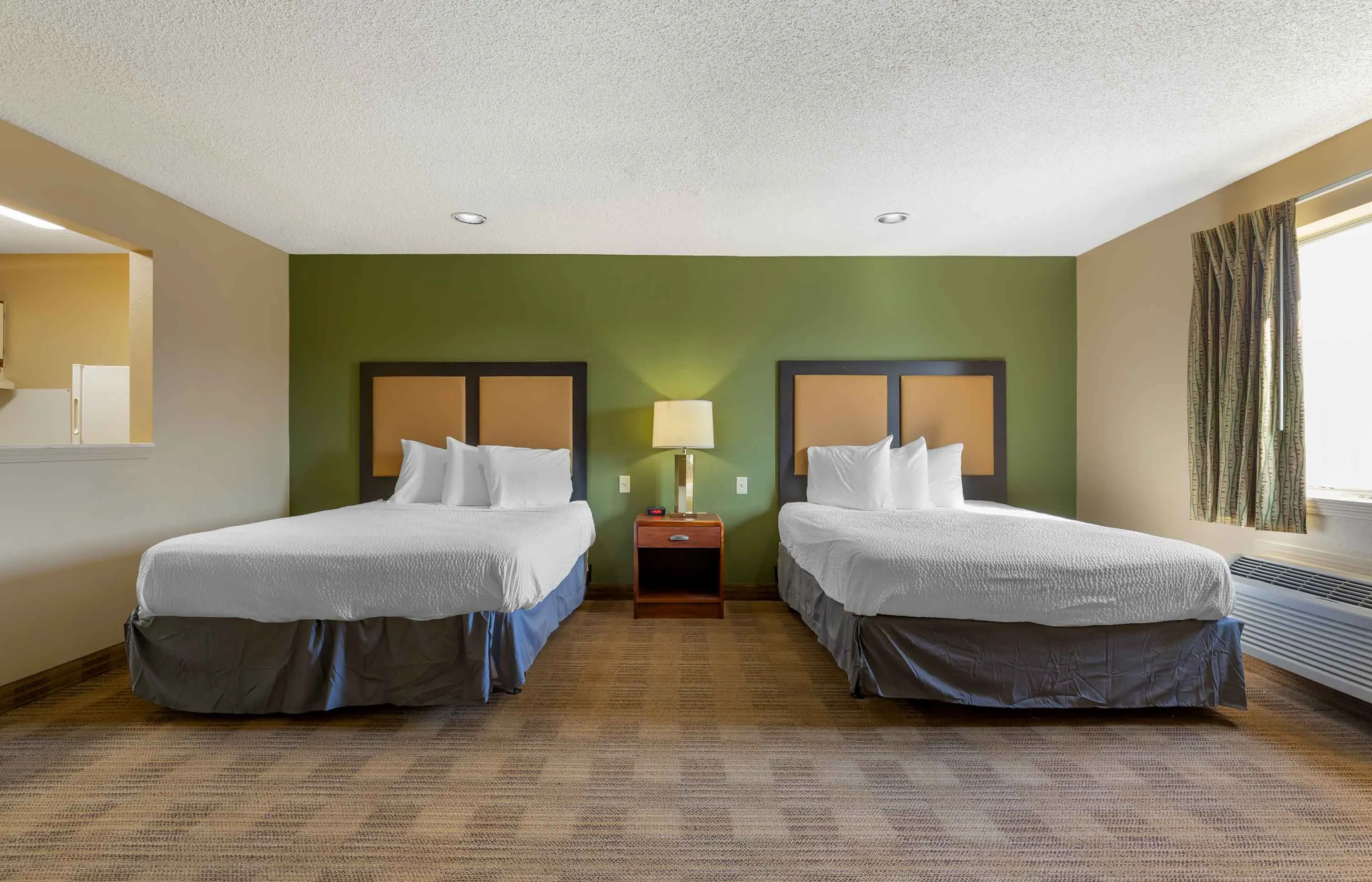 Deluxe Studio - 2 Queen Beds