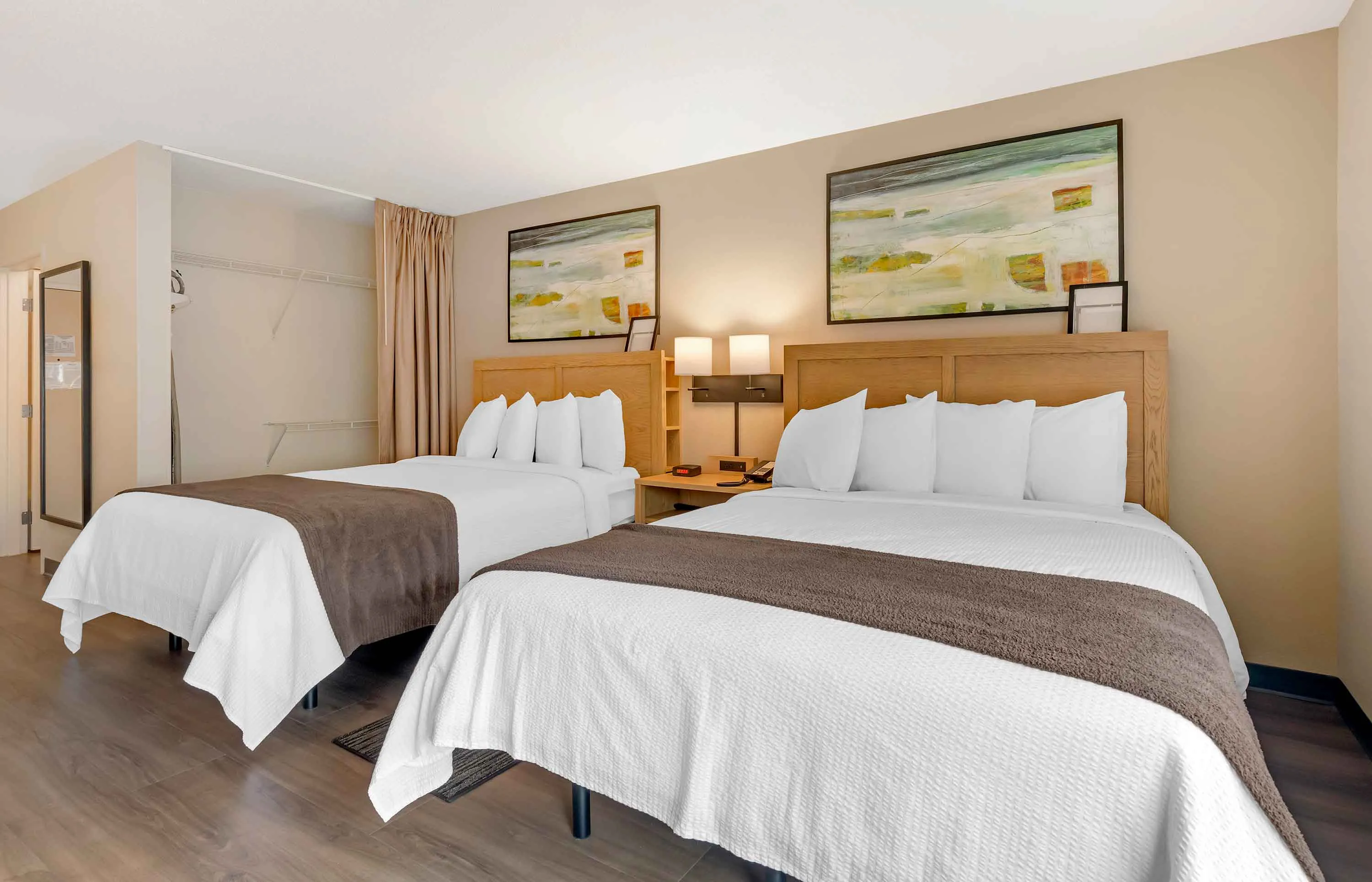 Studio Suite - 2 Queen Beds