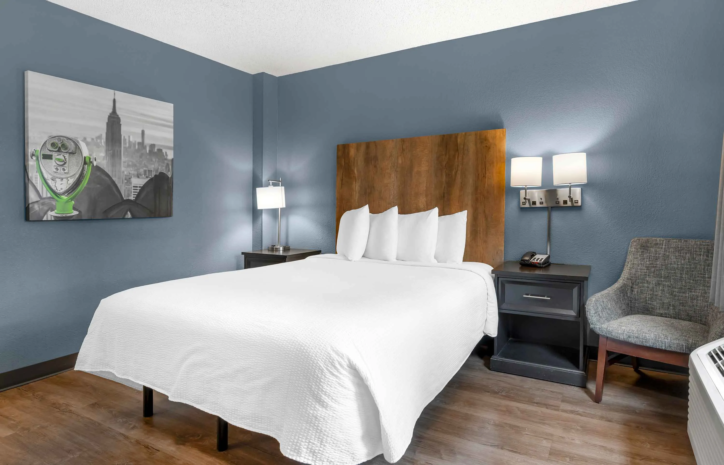 Studio Suite - 1 Queen Bed