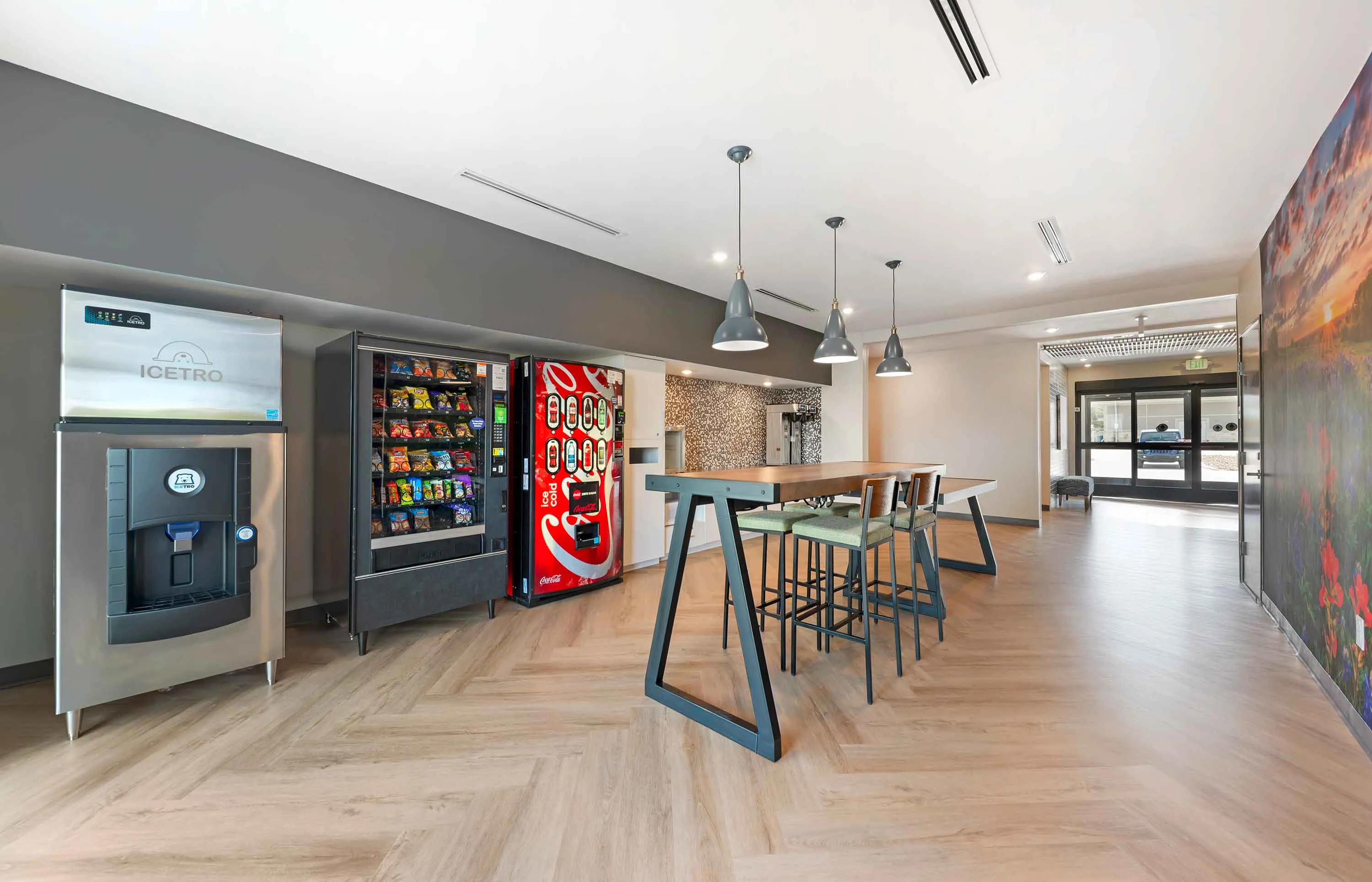 Breakfast Room