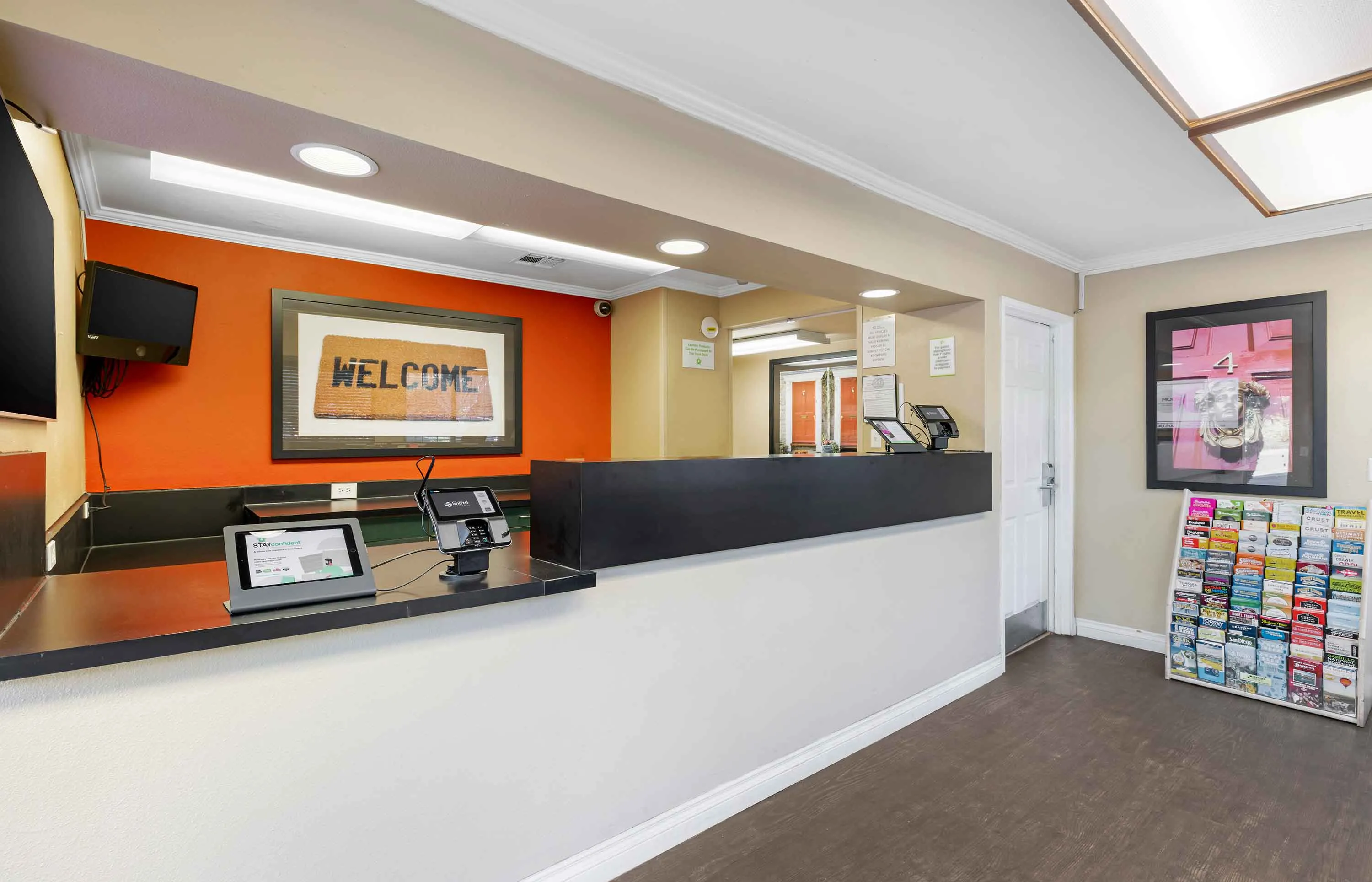 Lobby and Guest Check-in