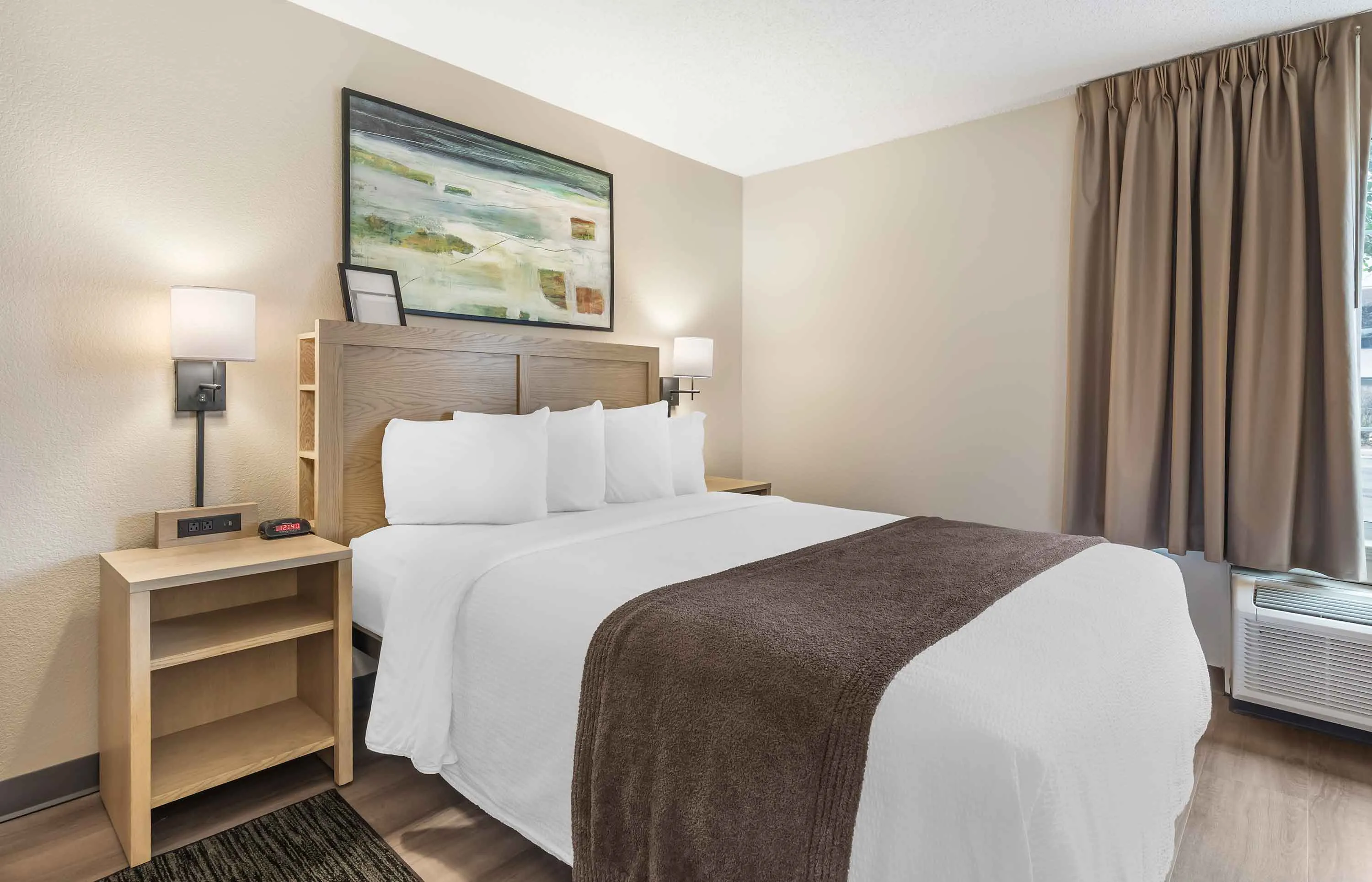 Studio Suite - 1 Queen Bed