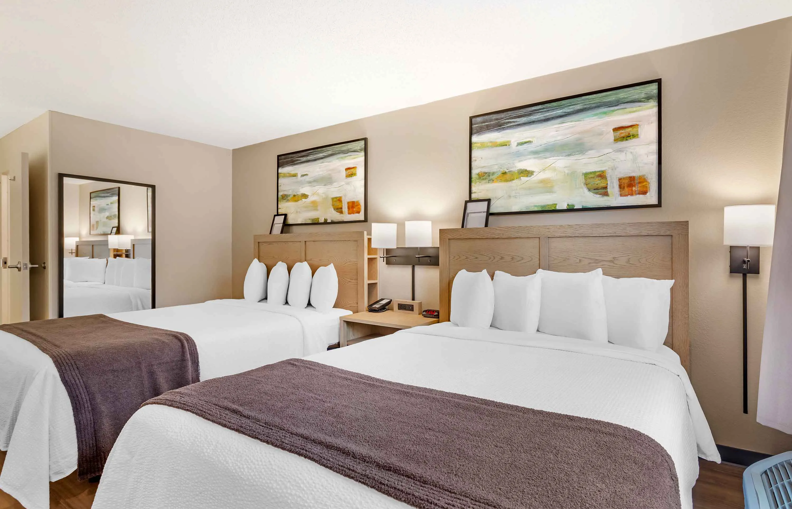 Studio Suite - 2 Queen Beds