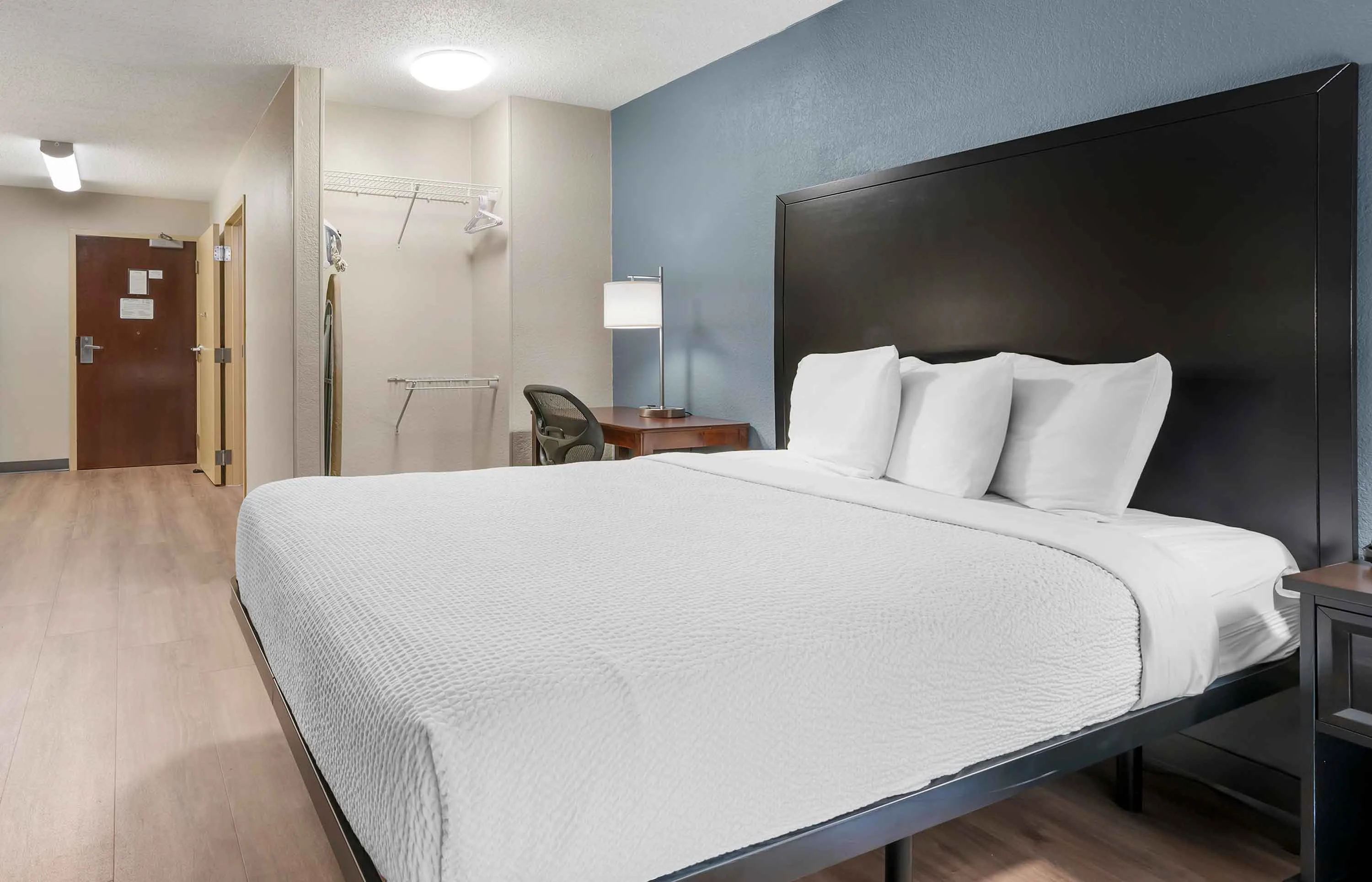 Studio Suite - 1 Queen Bed
