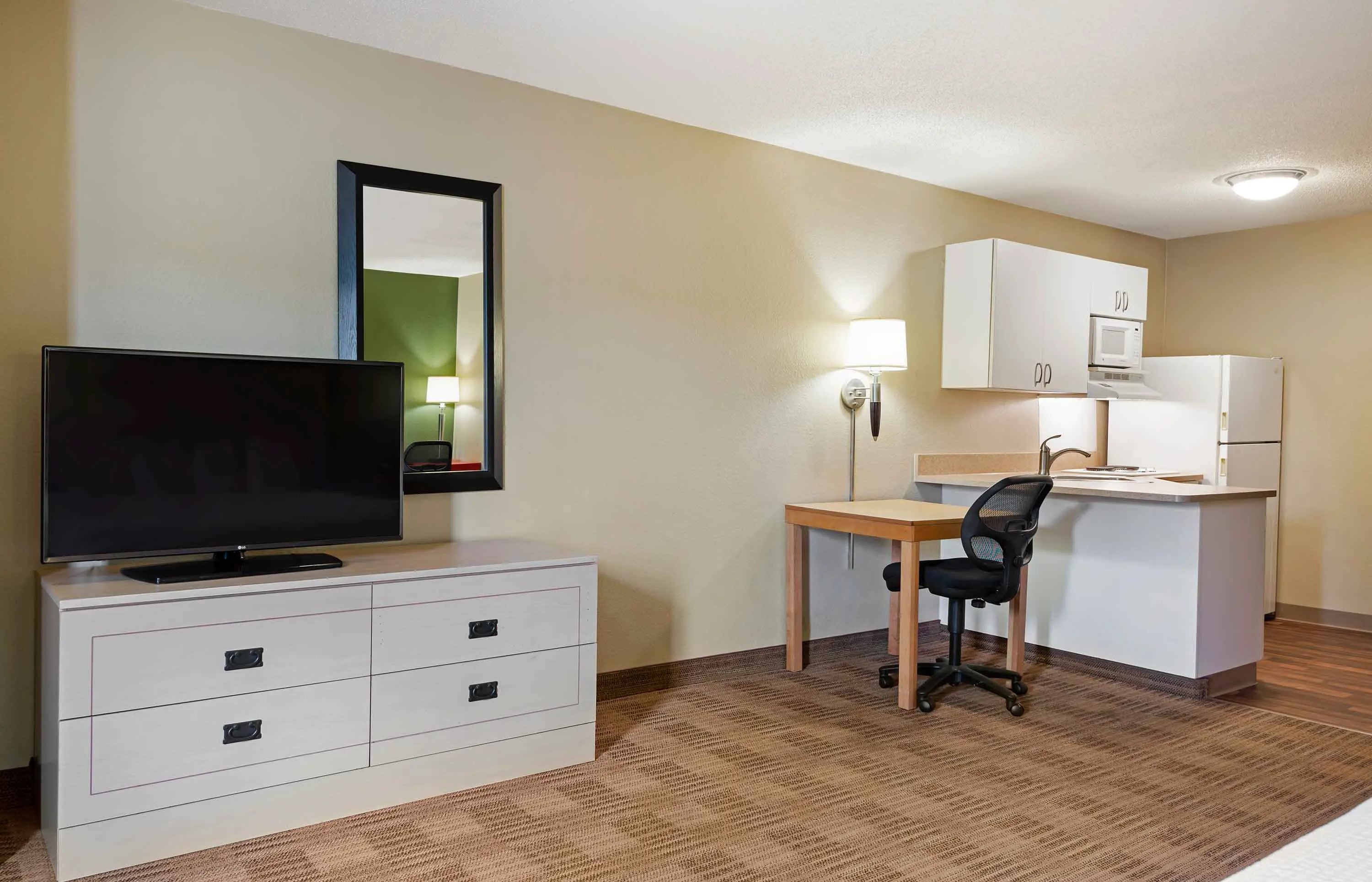 Studio Suite - 1 King Bed