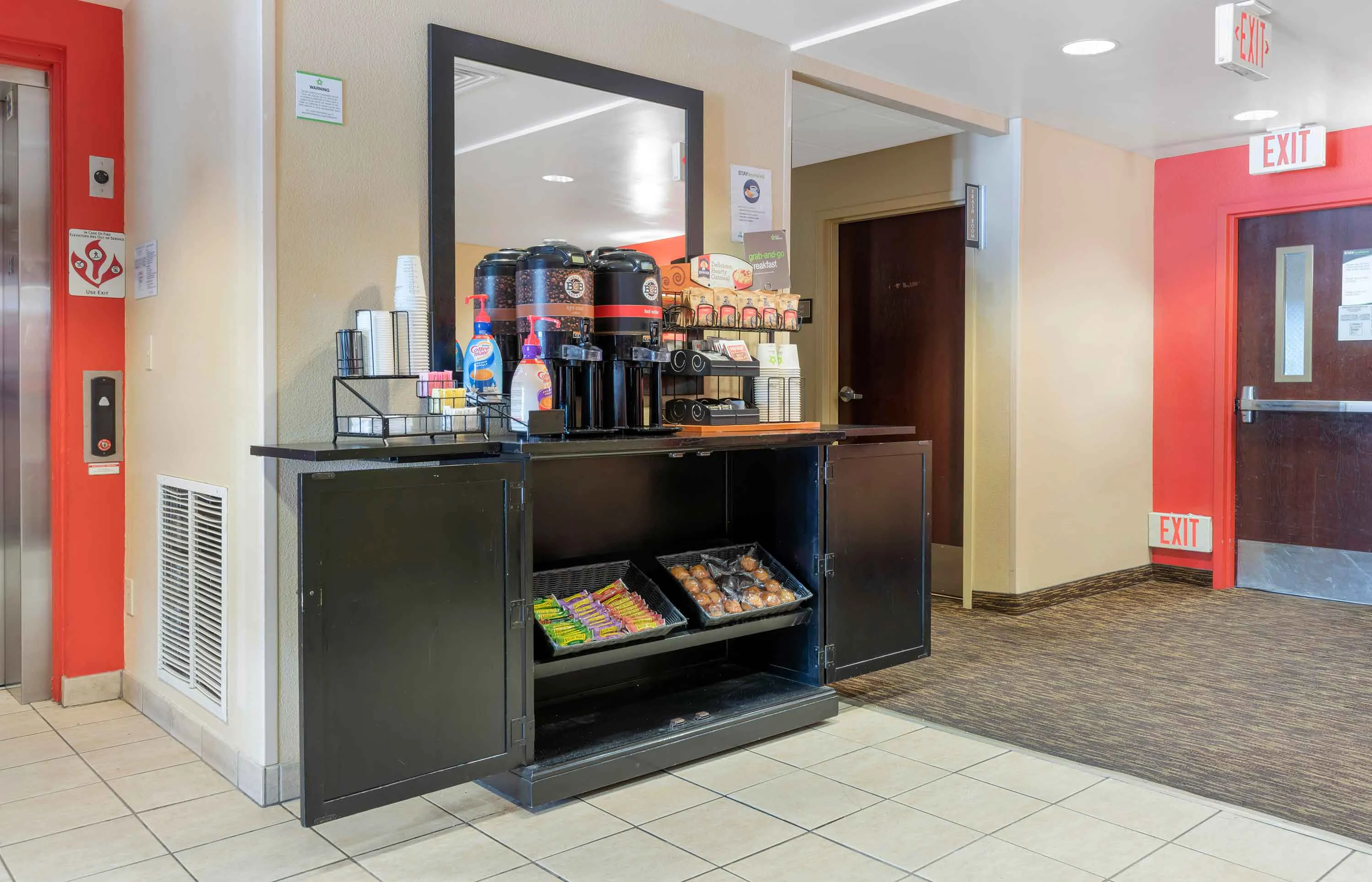 Lobby and Guest Check-in