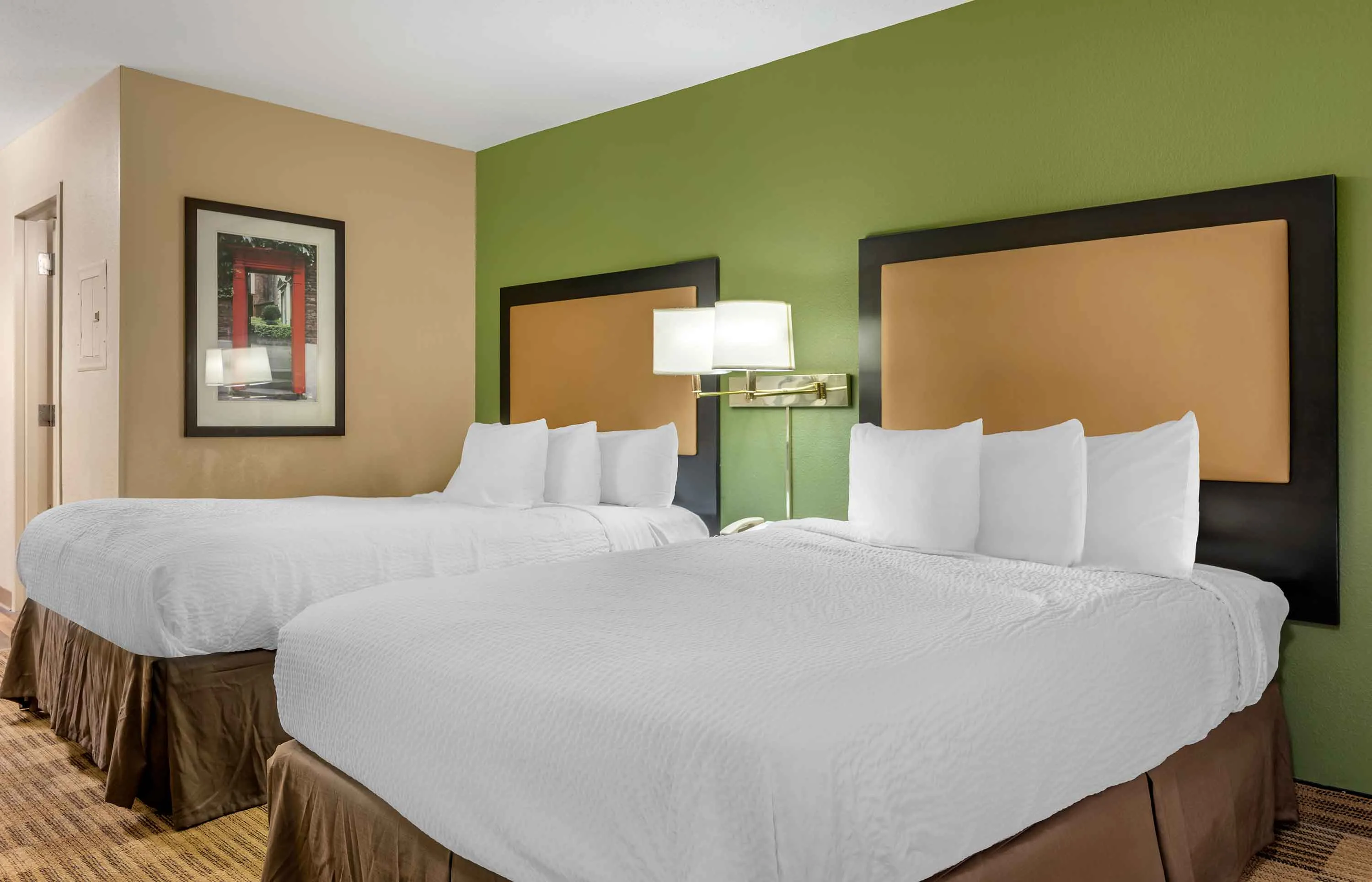 Studio Suite - 2 Full Beds