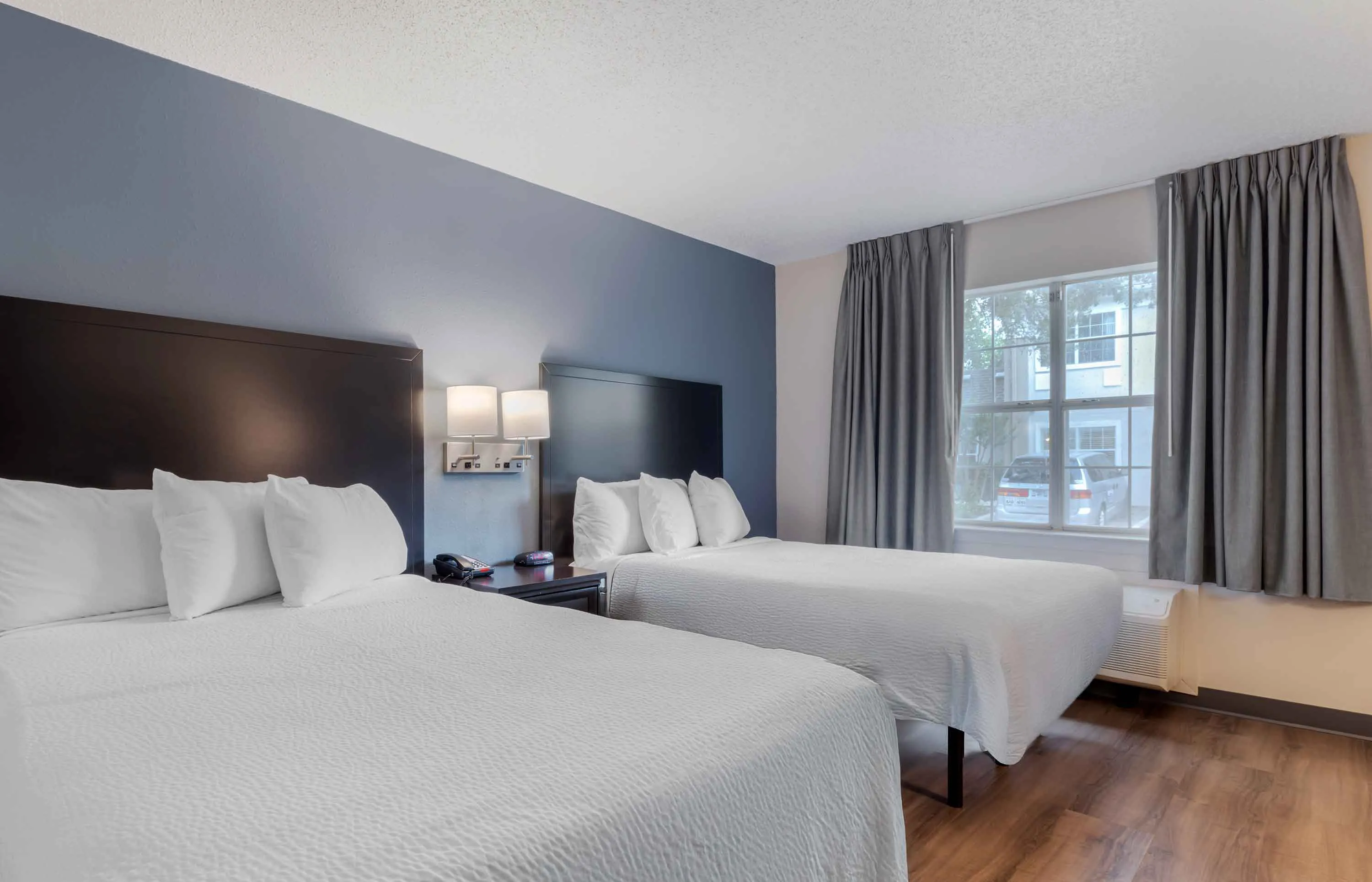 Studio Suite - 2 Full Beds